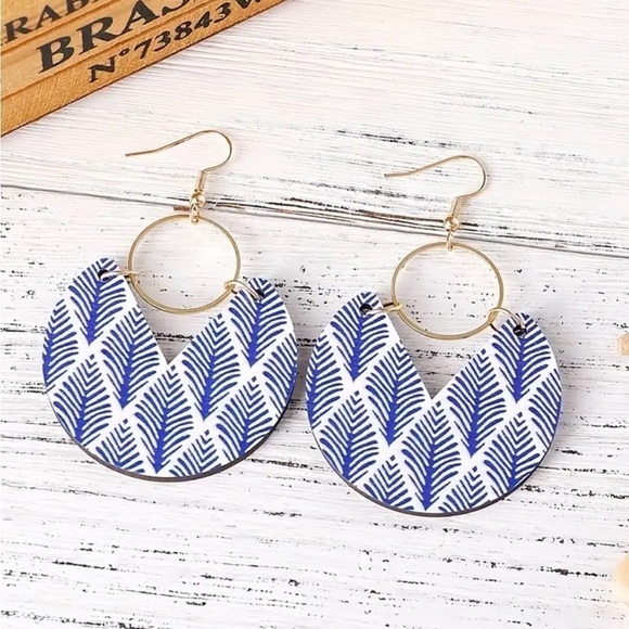 Boho Chic Earrings - Picture 2 of 5